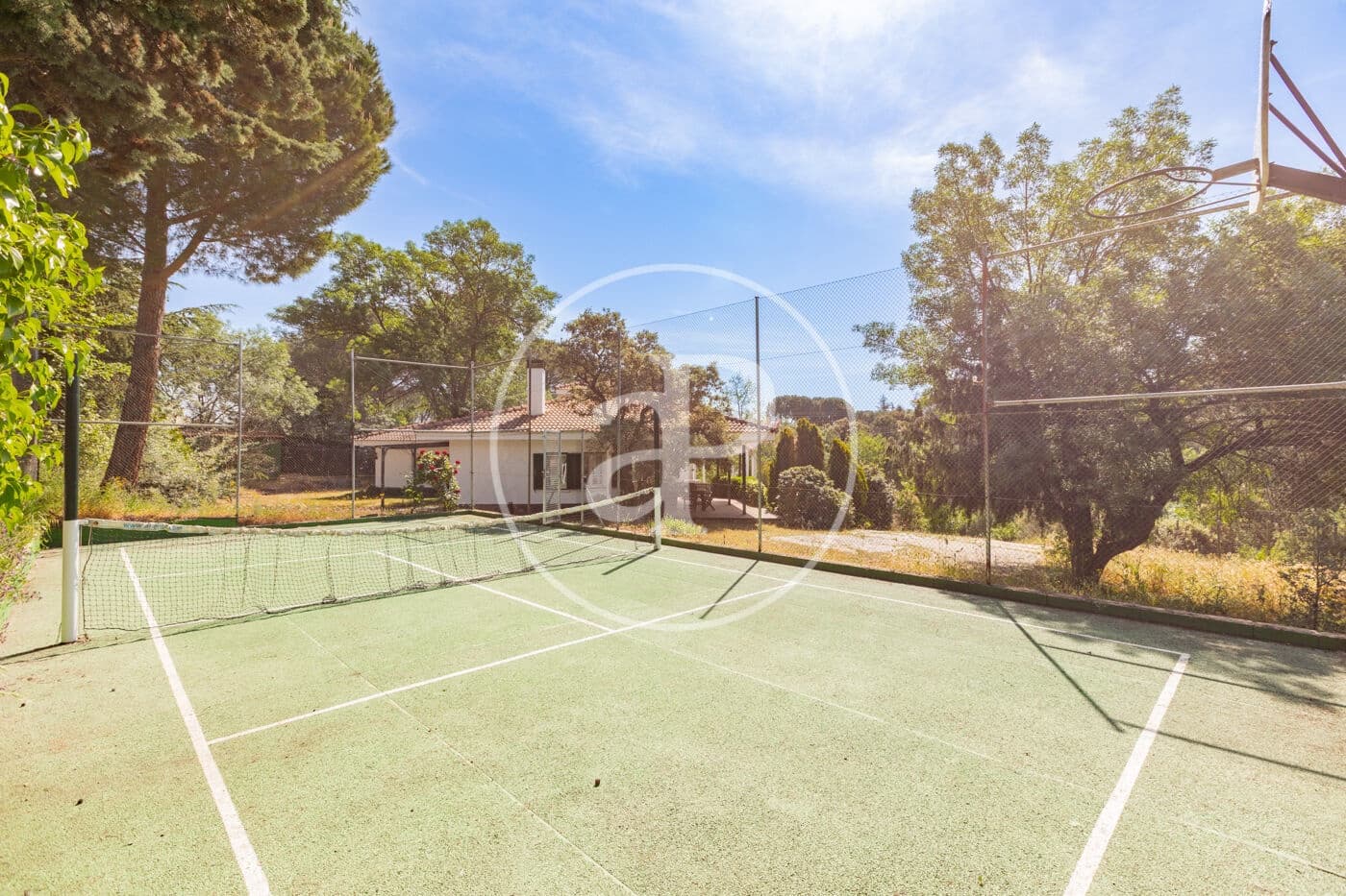 6 Zimmer Villa zu verkaufen in Torrelodones mit Pool - 1.125.000 € (Ref: 9807966)