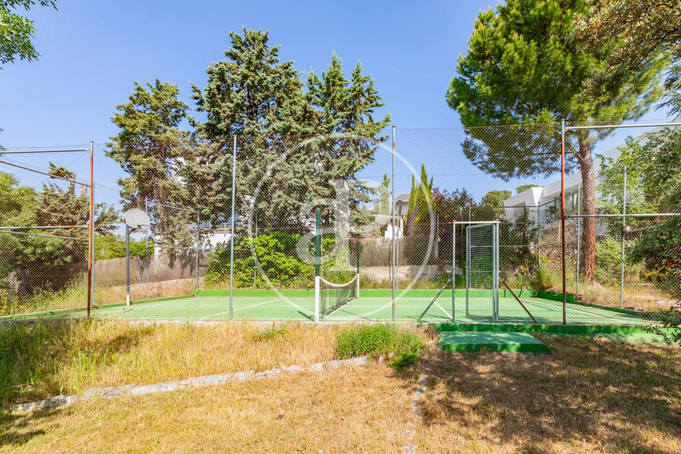 6 Zimmer Villa zu verkaufen in Torrelodones mit Pool - 1.125.000 € (Ref: 9807966)