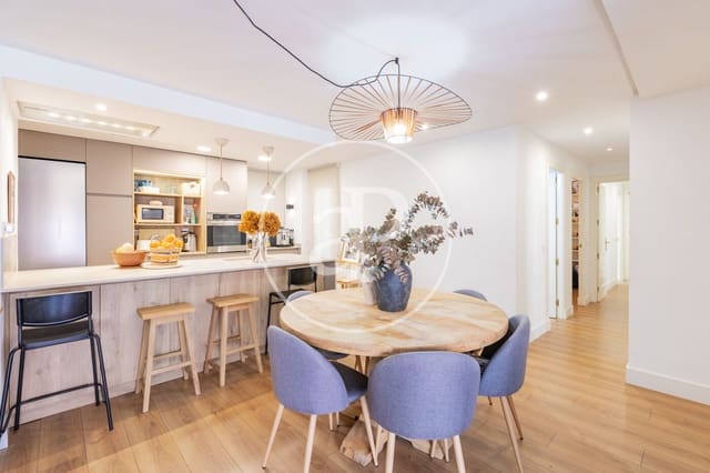 4 bedroom Apartment for sale in Pozuelo de Alarcón with pool - € 1,200,000 (Ref: 9807967)