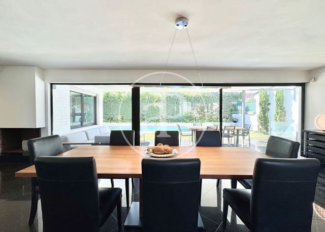 5 Zimmer Villa zu verkaufen in La Moraleja, Alcobendas mit Pool - 2.800.000 € (Ref: 9807971)