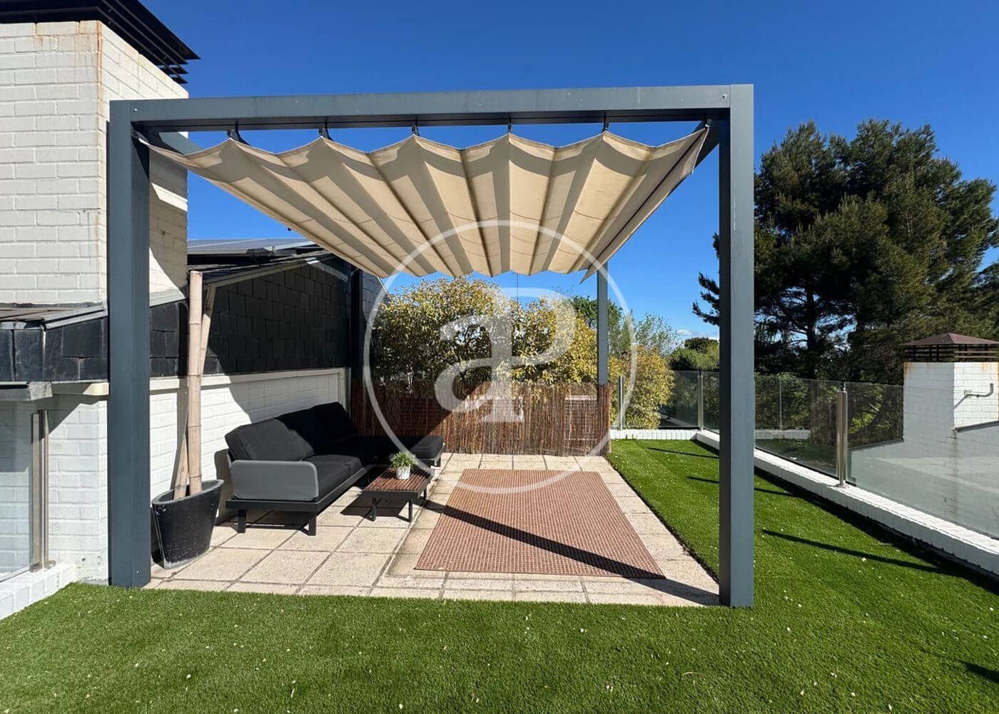 5 Zimmer Villa zu verkaufen in La Moraleja mit Pool - 2.800.000 € (Ref: 9807971)