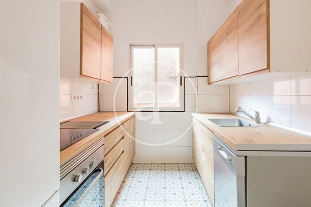 4 bedroom Apartment for sale in Cuatro Caminos, Madrid city - € 825,000 (Ref: 9811587)