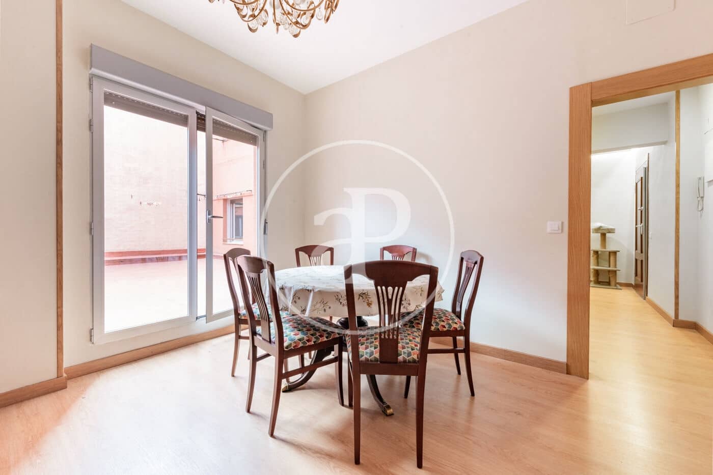 4 bedroom Apartment for sale in Madrid city - € 825,000 (Ref: 9811587)