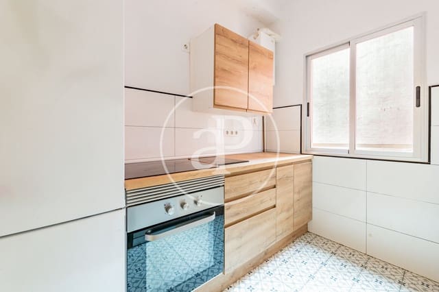 4 bedroom Apartment for sale in Cuatro Caminos, Madrid city - € 825,000 (Ref: 9811587)