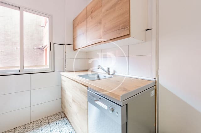 4 bedroom Apartment for sale in Cuatro Caminos, Madrid city - € 825,000 (Ref: 9811587)