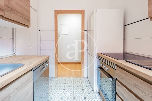 4 bedroom Apartment for sale in Cuatro Caminos, Madrid city - € 825,000 (Ref: 9811587)