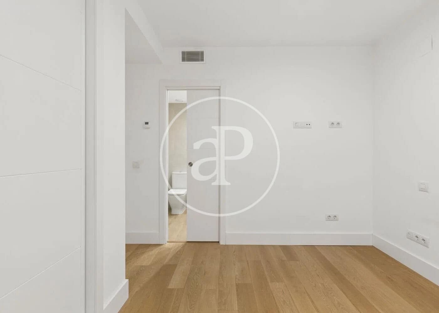 Apartamento de 1 habitación en Madrid ciudad en venta con piscina - 880.000 € (Ref: 9811589)