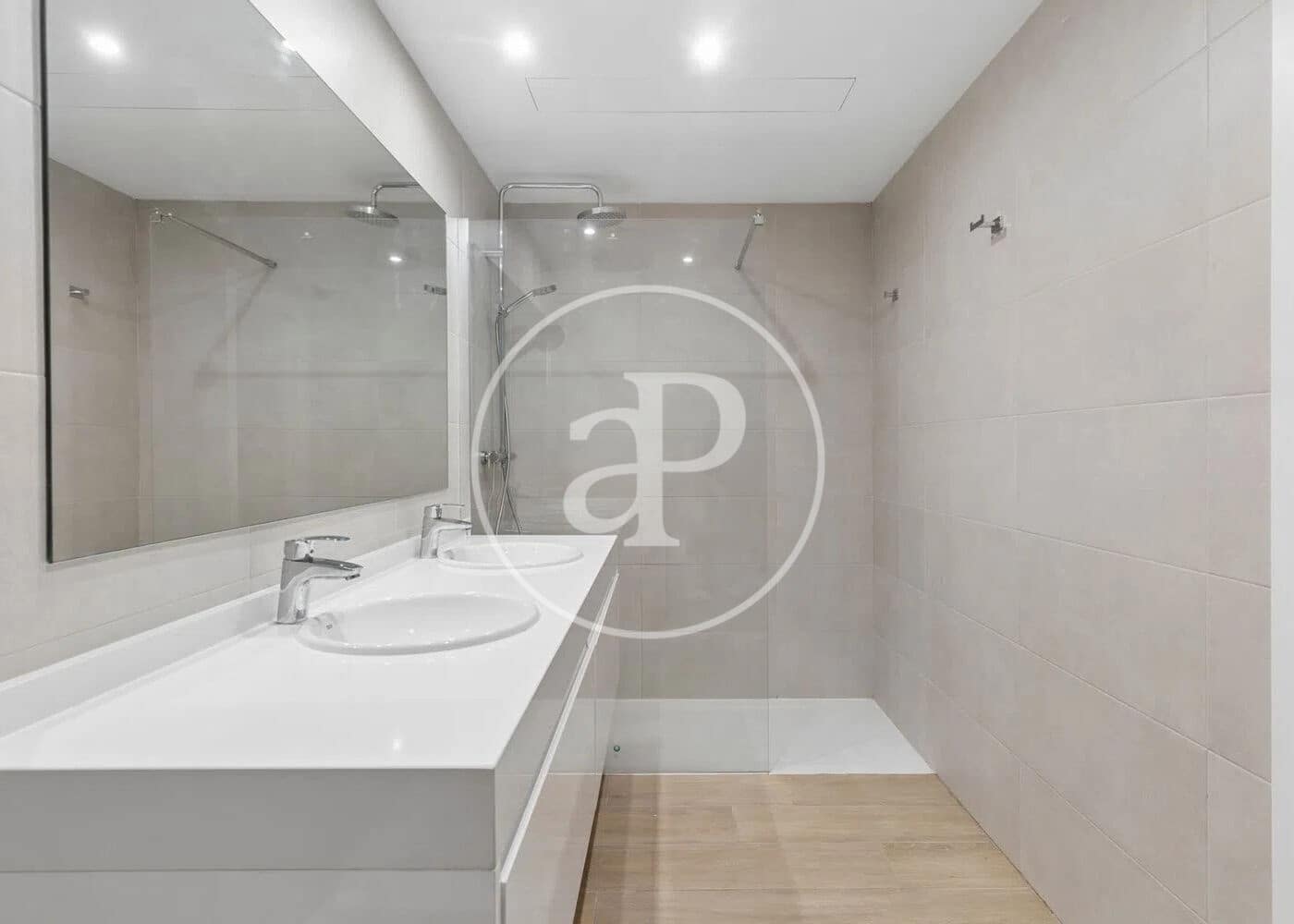 Apartamento de 1 habitación en Madrid ciudad en venta con piscina - 880.000 € (Ref: 9811589)