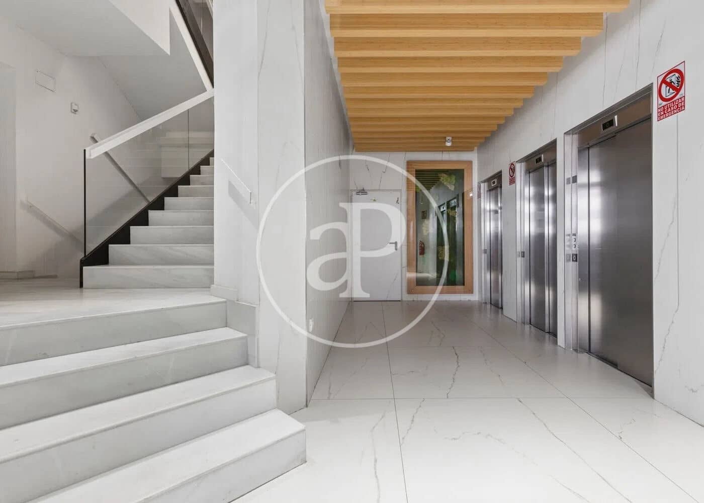 Apartamento de 1 habitación en Madrid ciudad en venta con piscina - 880.000 € (Ref: 9811589)