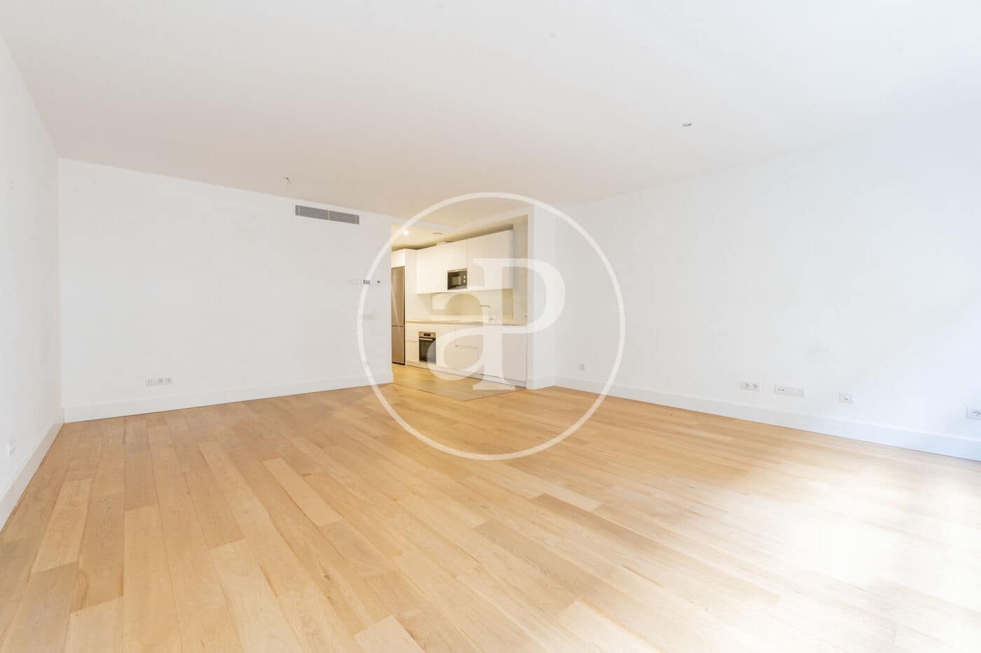 1 bedroom Apartment for sale in Madrid city with pool - € 880,000 (Ref: 9811589)