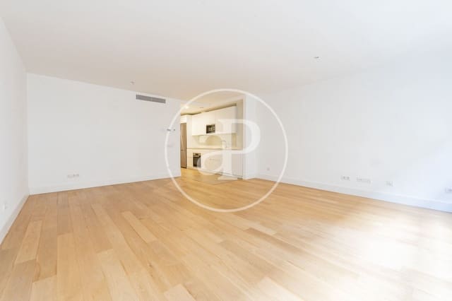 1 slaapkamer Appartement te koop in Rios Rosas, Madrid stad met zwembad - € 880.000 (Ref: 9811589)
