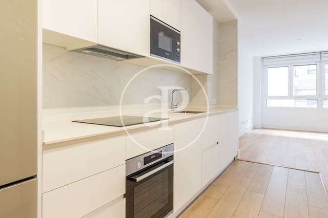 1 slaapkamer Appartement te koop in Rios Rosas, Madrid stad met zwembad - € 880.000 (Ref: 9811589)
