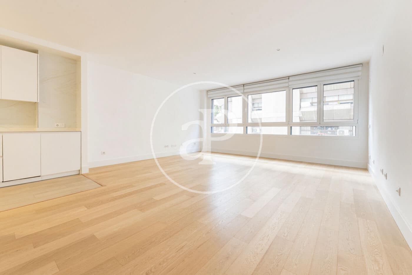 1 bedroom Apartment for sale in Madrid city with pool - € 880,000 (Ref: 9811589)