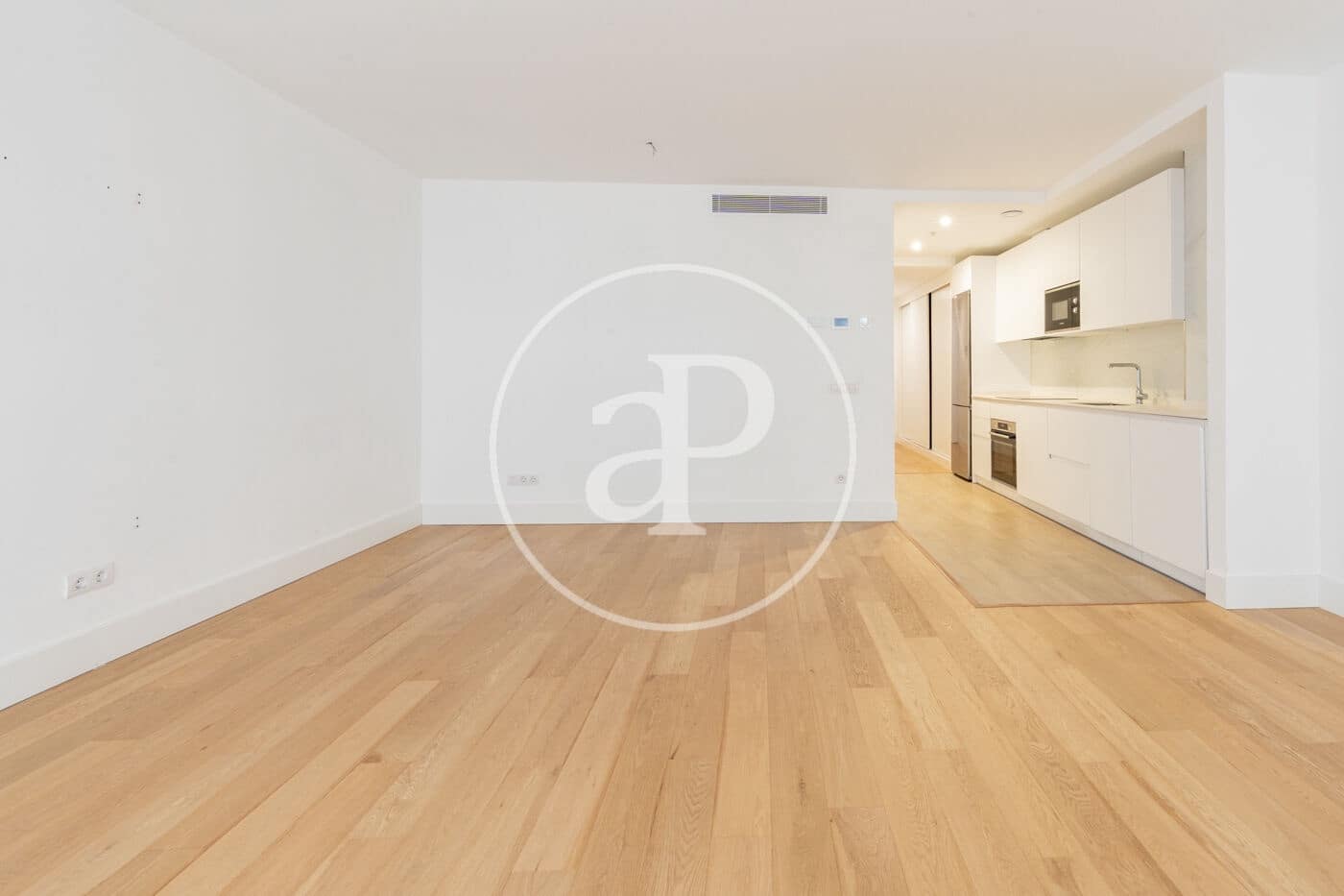 1 bedroom Apartment for sale in Madrid city with pool - € 880,000 (Ref: 9811589)