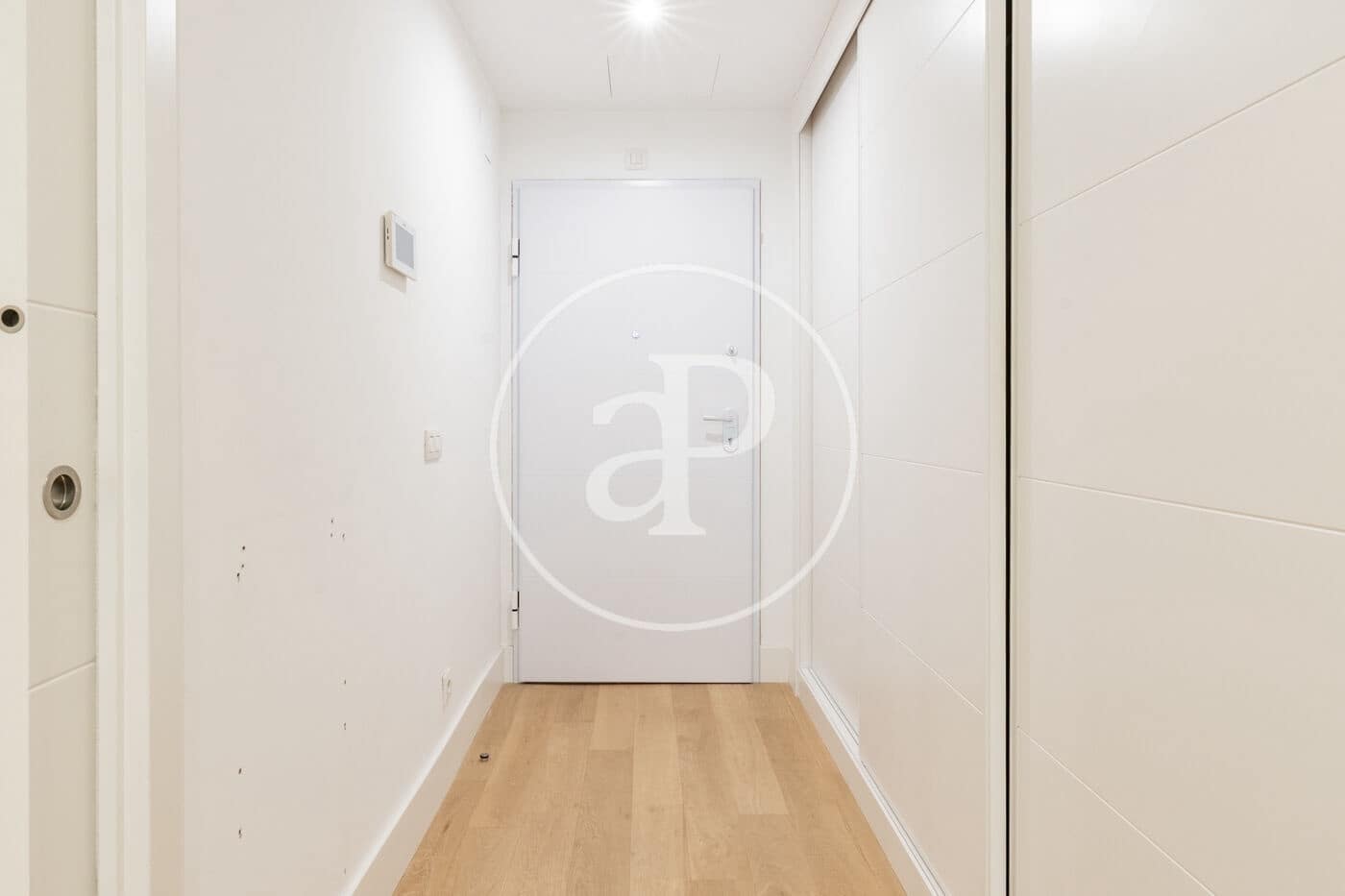 1 bedroom Apartment for sale in Madrid city with pool - € 880,000 (Ref: 9811589)