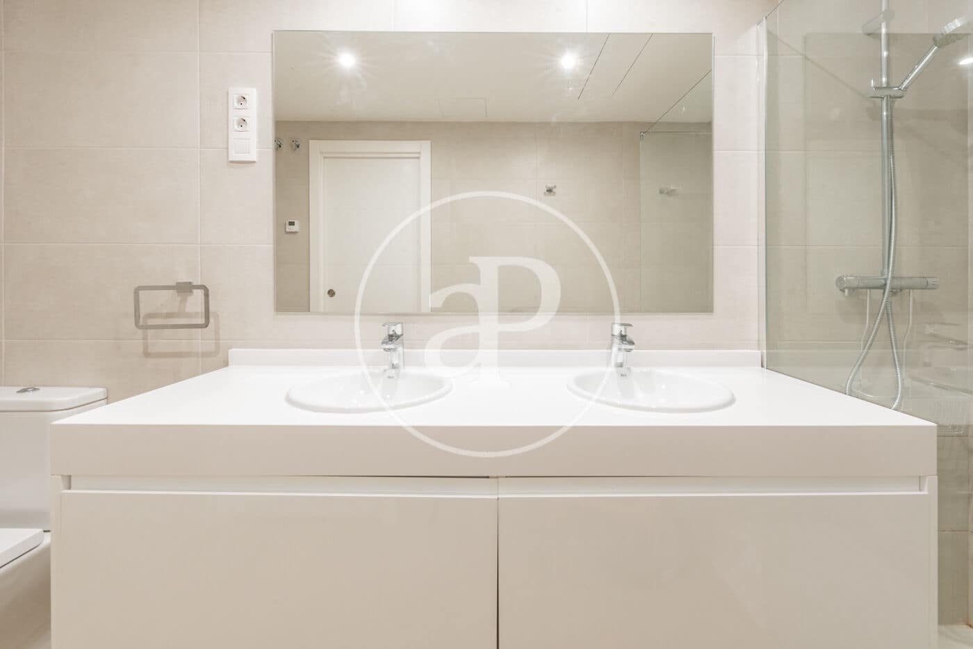 1 bedroom Apartment for sale in Madrid city with pool - € 880,000 (Ref: 9811589)