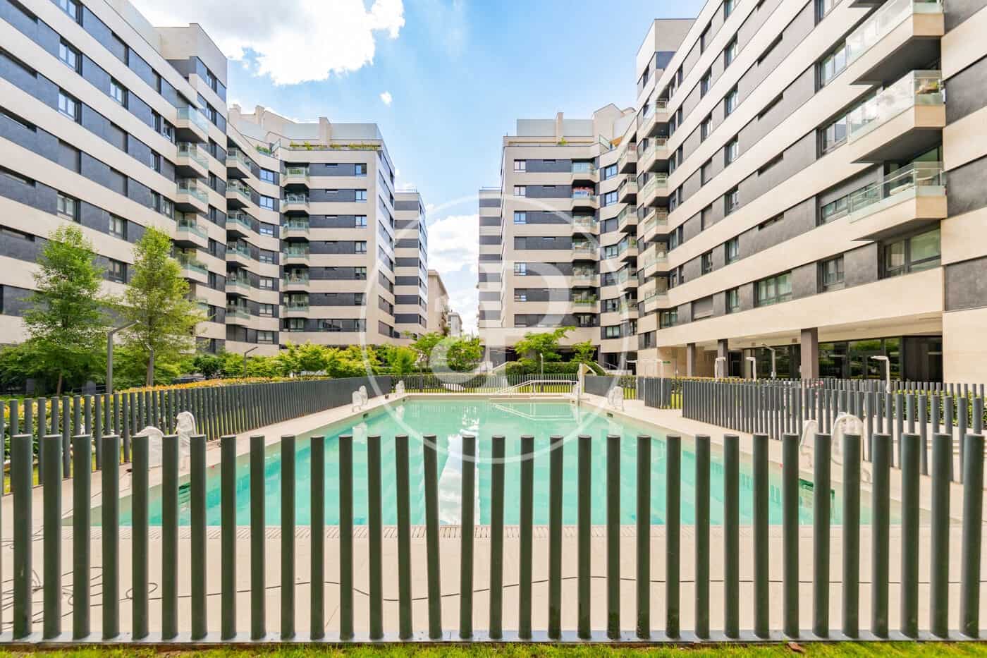 1 bedroom Apartment for sale in Madrid city with pool - € 880,000 (Ref: 9811589)