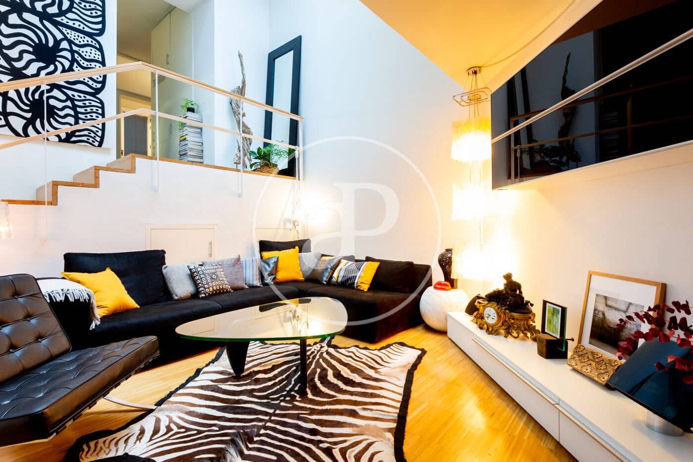 2 quarto Apartamento para arrendar em Madrid cidade - 2 100 € (Ref: 9811590)