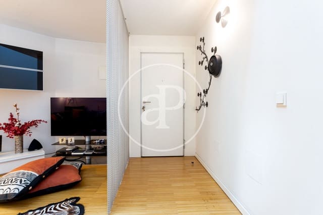 2 quarto Apartamento para arrendar em Embajadores, Madrid cidade - 2 100 € (Ref: 9811590)