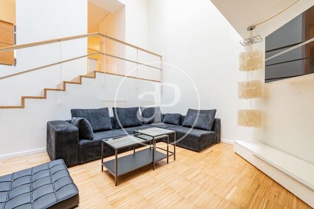 Apartamento de 2 habitaciones en Embajadores, Madrid ciudad en alquiler - 2.400 € (Ref: 9811590)
