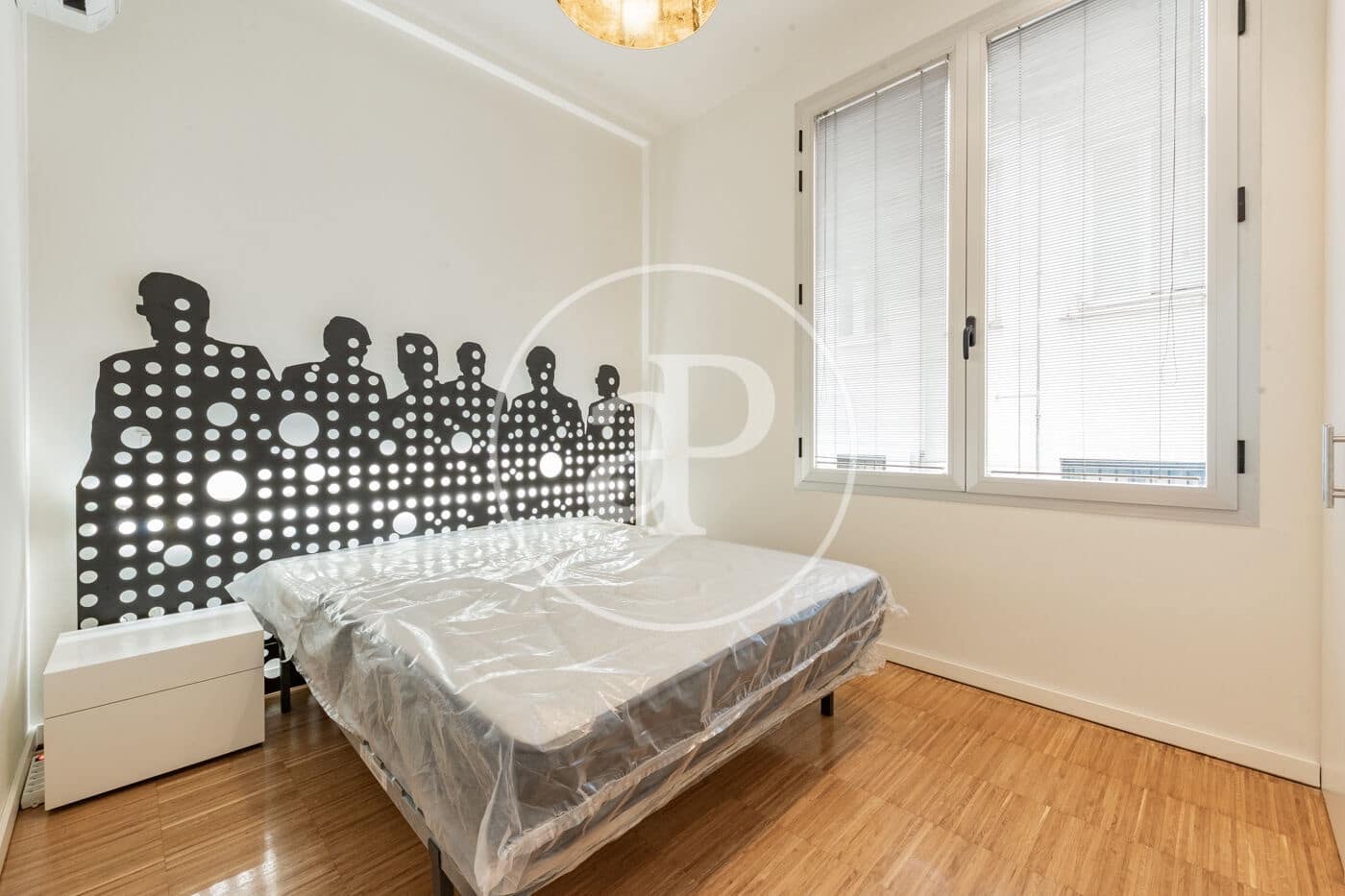 Apartamento de 2 habitaciones en Madrid ciudad en alquiler - 2.400 € (Ref: 9811590)