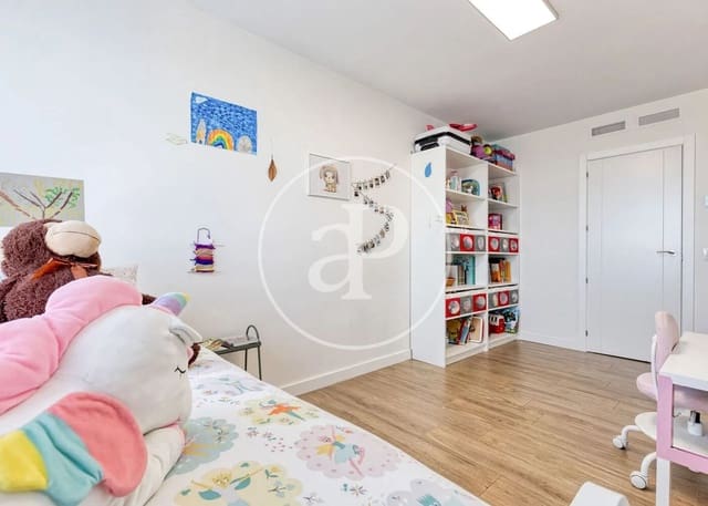 5 Zimmer Apartment zu verkaufen in Pilar, Madrid Stadt mit Pool - 1.330.000 € (Ref: 9811591)