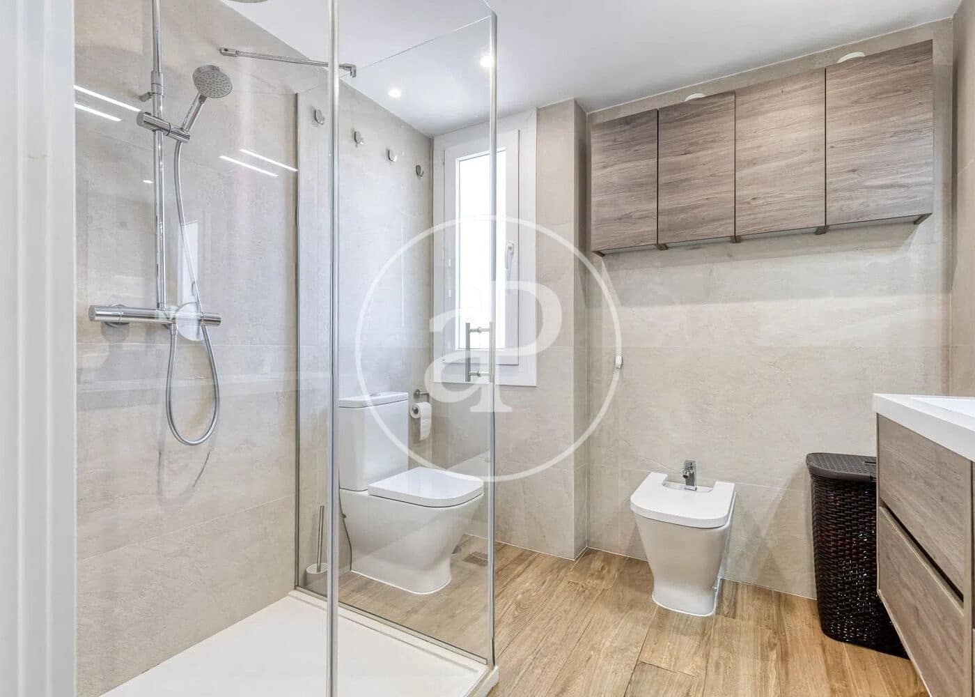 5 Zimmer Apartment zu verkaufen in Madrid Stadt mit Pool - 1.330.000 € (Ref: 9811591)