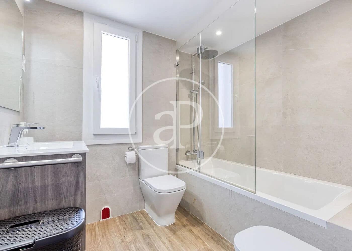 5 Zimmer Apartment zu verkaufen in Madrid Stadt mit Pool - 1.330.000 € (Ref: 9811591)