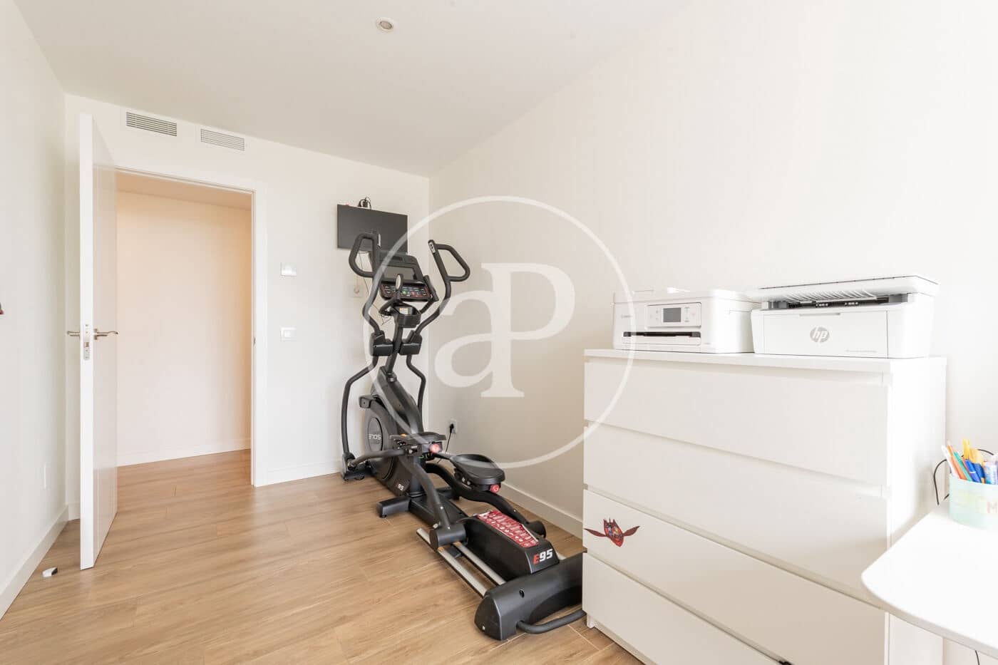 5 bedroom Apartment for sale in Madrid city with pool - € 1,330,000 (Ref: 9811591)