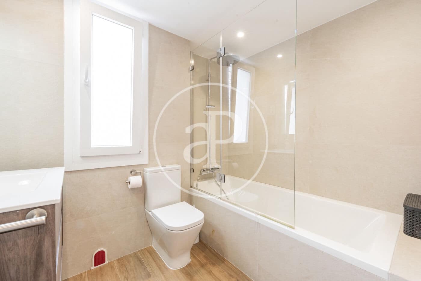5 bedroom Apartment for sale in Madrid city with pool - € 1,330,000 (Ref: 9811591)