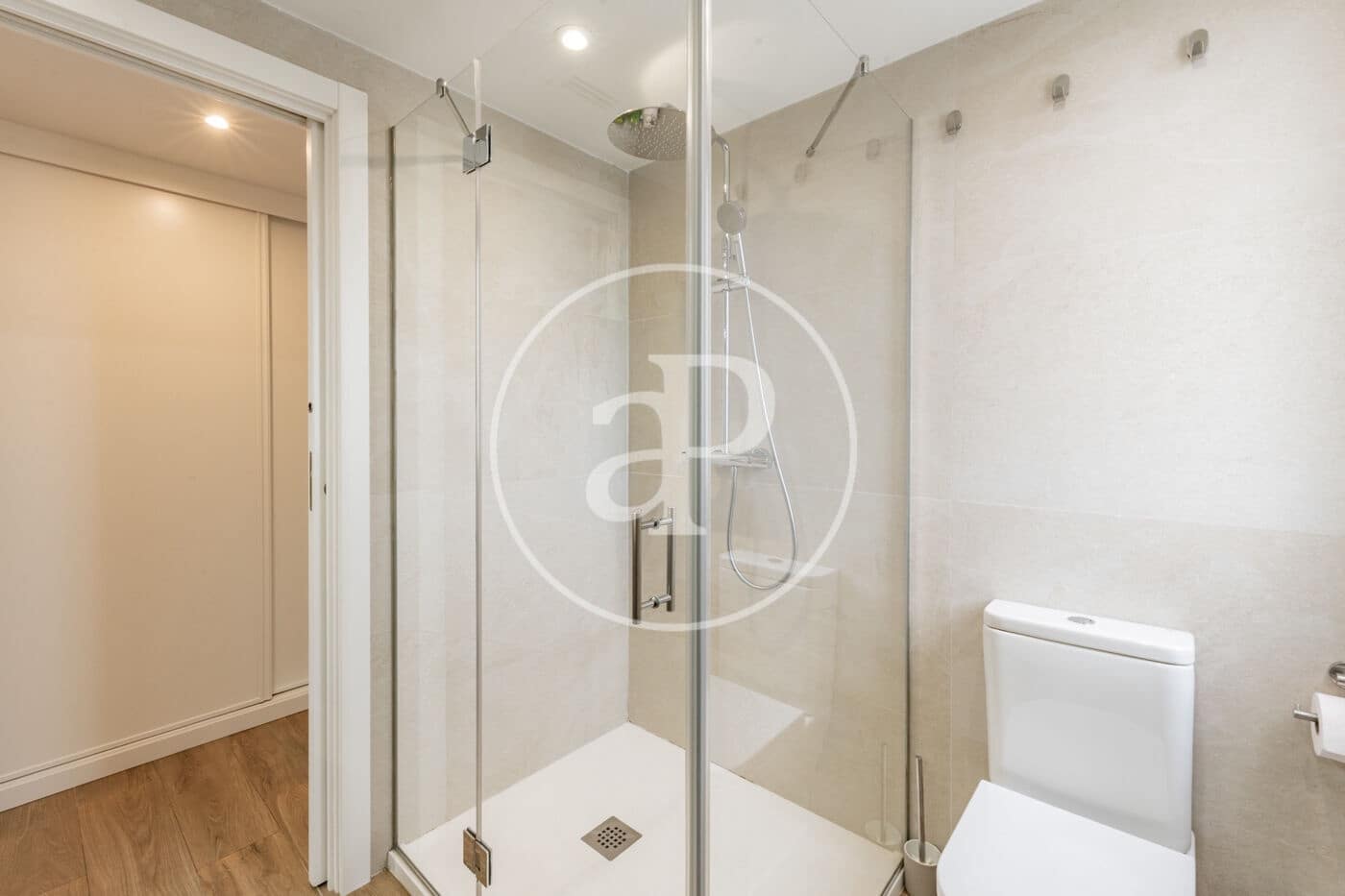 5 bedroom Apartment for sale in Madrid city with pool - € 1,330,000 (Ref: 9811591)