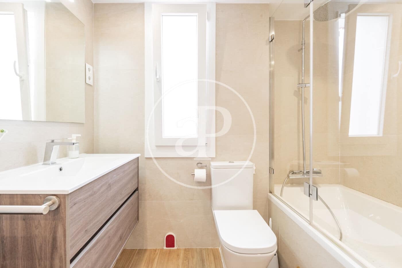 5 bedroom Apartment for sale in Madrid city with pool - € 1,330,000 (Ref: 9811591)