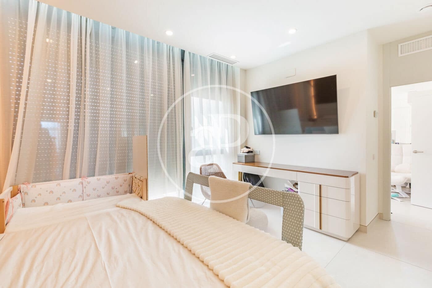 Chalet de 5 habitaciones en San Sebastián de los Reyes en venta con piscina - 1.500.000 € (Ref: 9811592)
