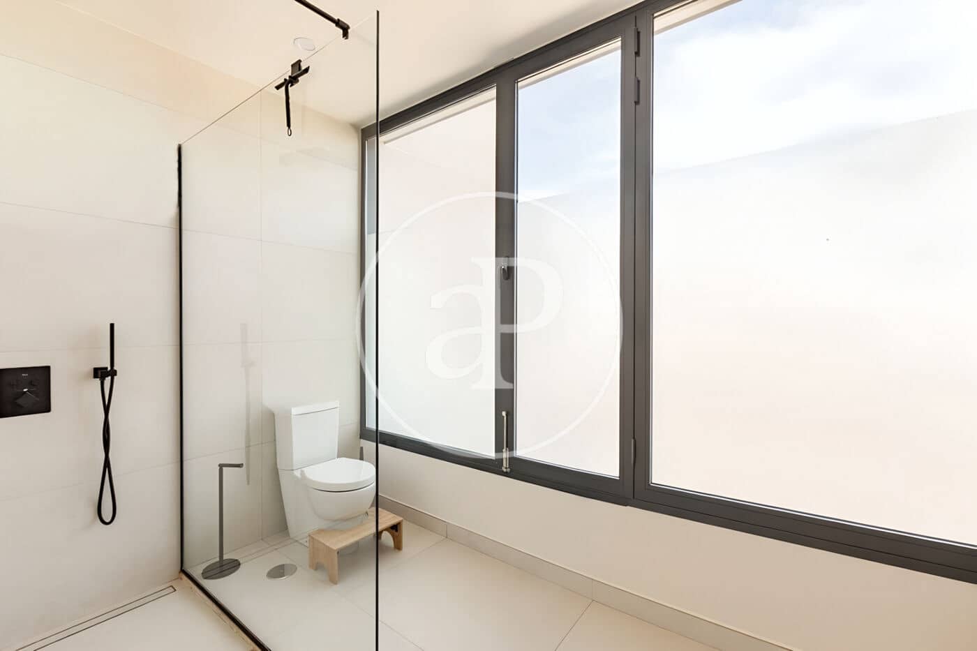 Chalet de 5 habitaciones en San Sebastián de los Reyes en venta con piscina - 1.500.000 € (Ref: 9811592)