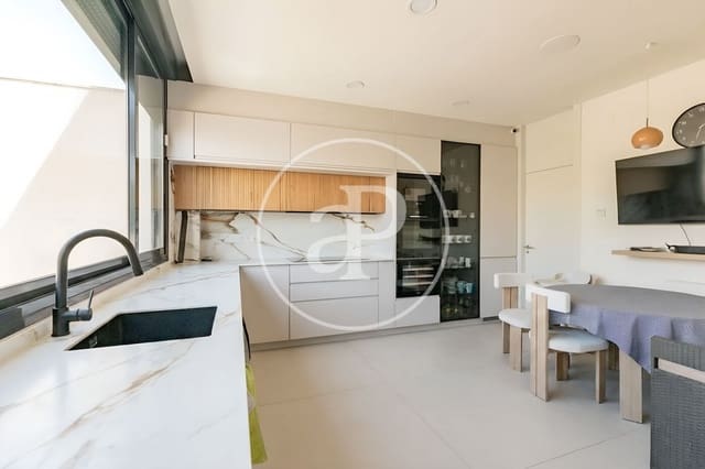 Chalet de 5 habitaciones en Fuente del Fresno, San Sebastián de los Reyes en venta con piscina - 1.500.000 € (Ref: 9811592)