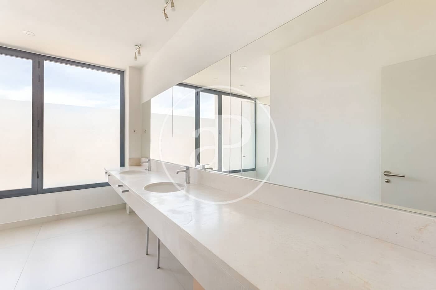 Chalet de 5 habitaciones en San Sebastián de los Reyes en venta con piscina - 1.500.000 € (Ref: 9811592)