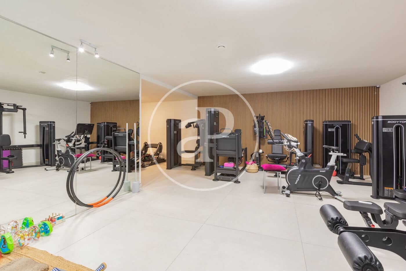 Chalet de 5 habitaciones en San Sebastián de los Reyes en venta con piscina - 1.500.000 € (Ref: 9811592)