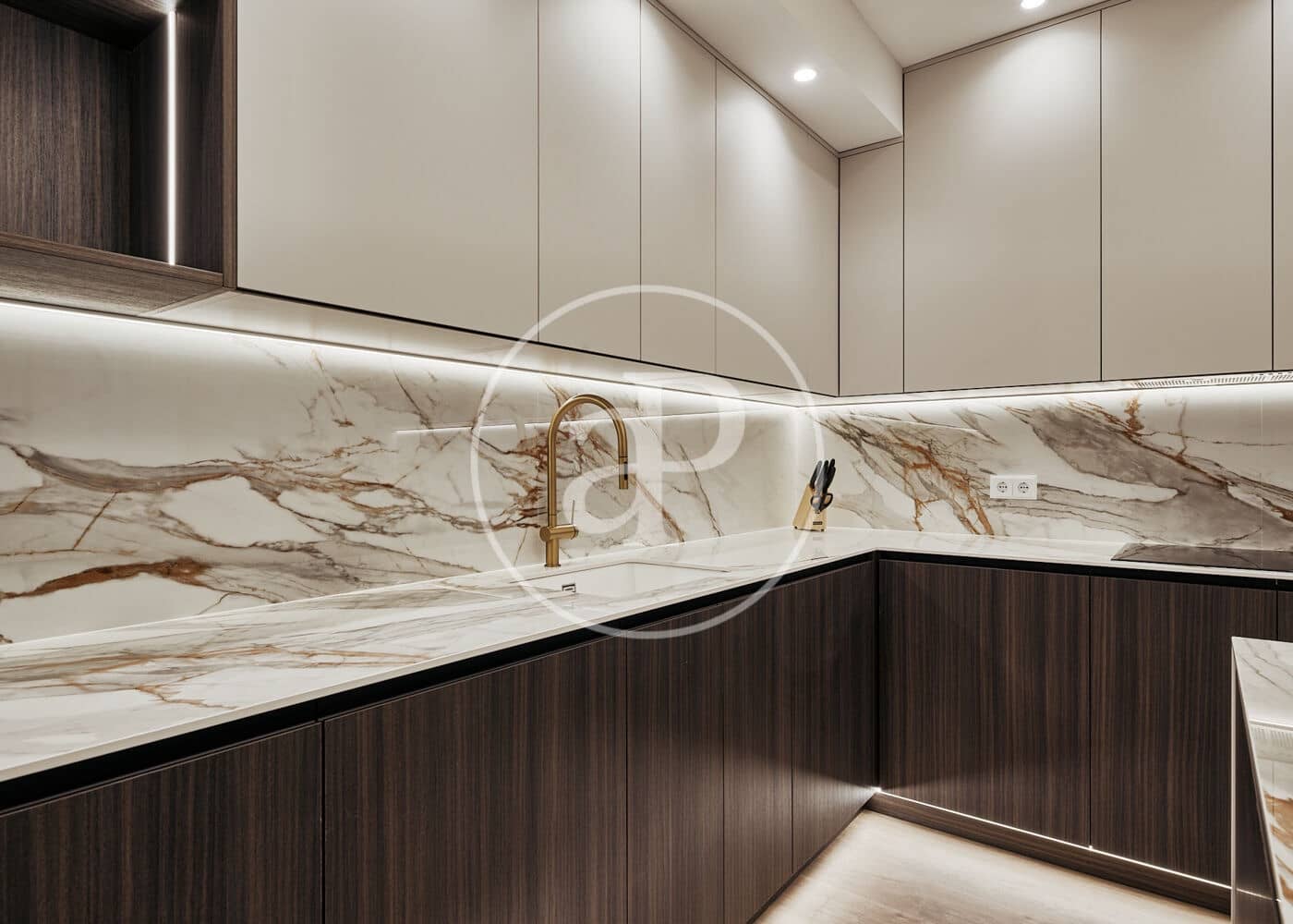 4 soveværelse Lejlighed til salg i Madrid by - € 2.399.000 (Ref: 9811594)