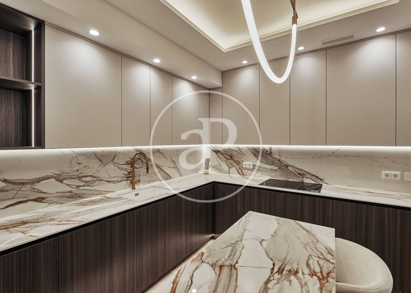 4 soveværelse Lejlighed til salg i Madrid by - € 2.399.000 (Ref: 9811594)
