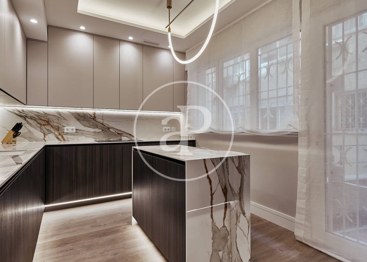 4 soveværelse Lejlighed til salg i Madrid by - € 2.399.000 (Ref: 9811594)