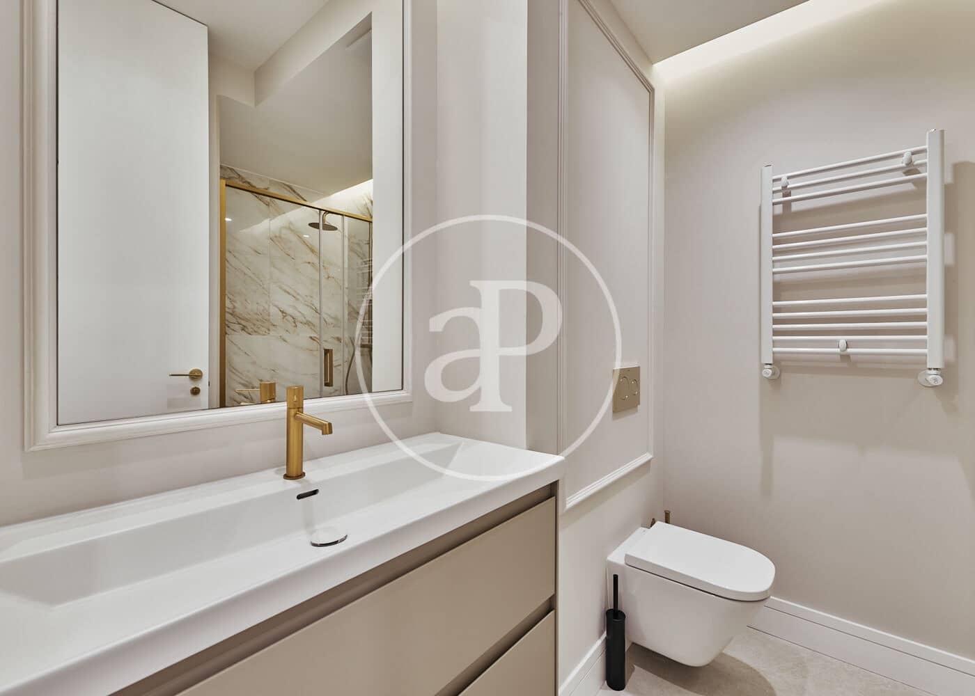4 soveværelse Lejlighed til salg i Madrid by - € 2.399.000 (Ref: 9811594)