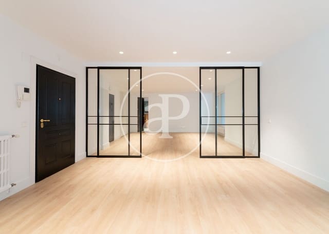 4 quarto Apartamento para arrendar em Castellana, Madrid cidade - 10 000 € (Ref: 9811595)