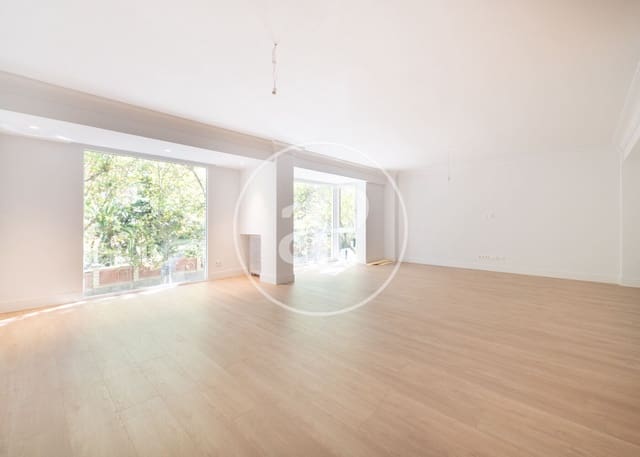4 quarto Apartamento para arrendar em Castellana, Madrid cidade - 10 000 € (Ref: 9811595)