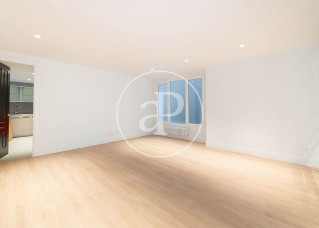 4 quarto Apartamento para arrendar em Castellana, Madrid cidade - 10 000 € (Ref: 9811595)