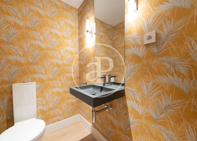 4 quarto Apartamento para arrendar em Castellana, Madrid cidade - 10 000 € (Ref: 9811595)