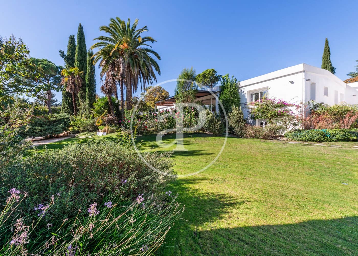 7 Zimmer Villa zu verkaufen in Pozuelo de Alarcon mit Pool - 4.975.000 € (Ref: 9815857)