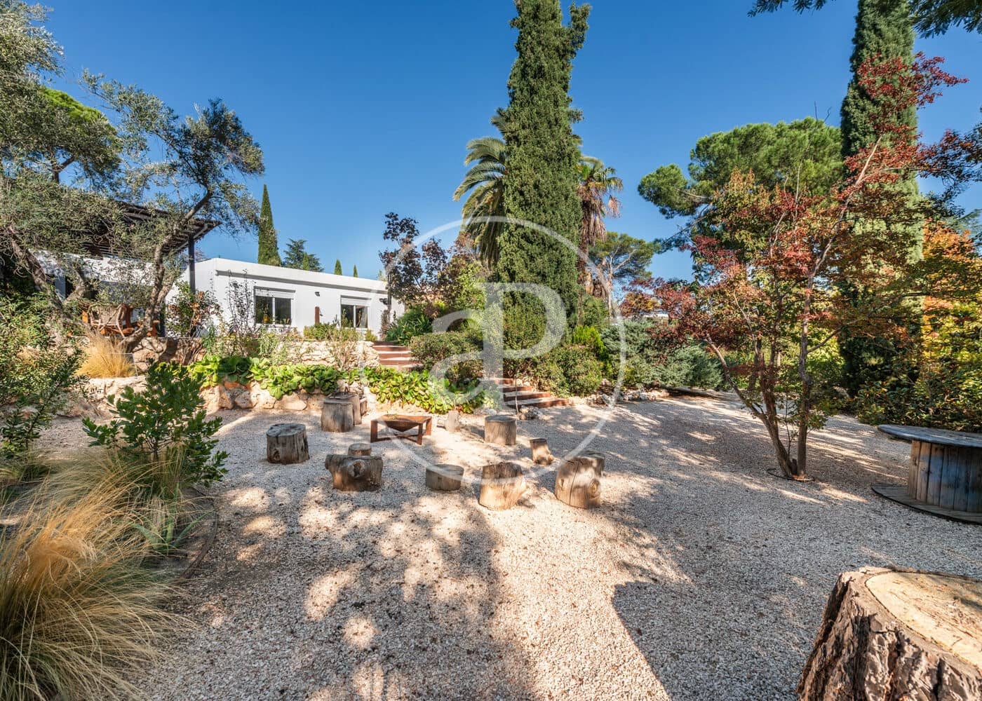 7 Zimmer Villa zu verkaufen in Pozuelo de Alarcon mit Pool - 4.975.000 € (Ref: 9815857)