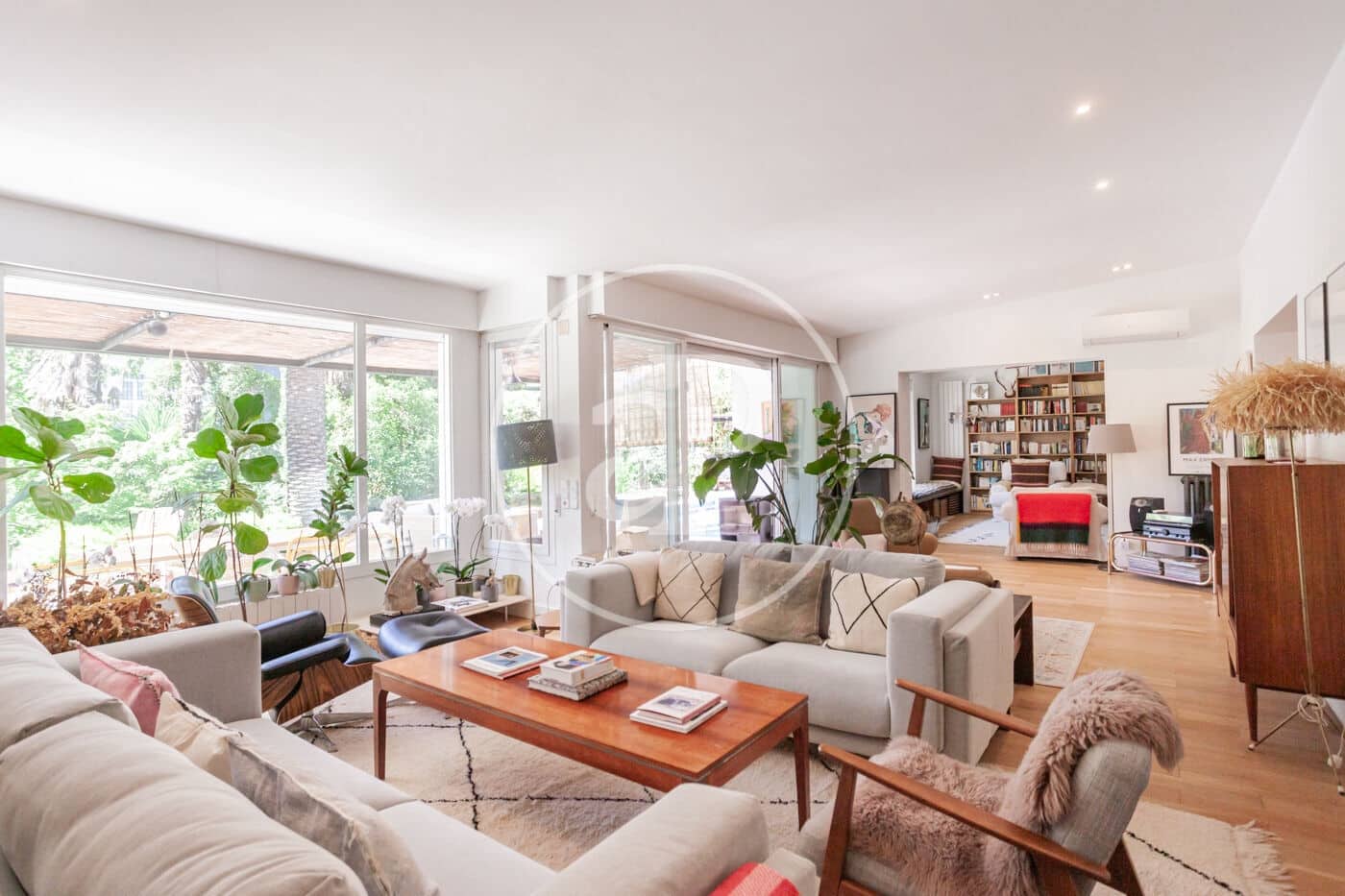 7 bedroom Villa for sale in Pozuelo de Alarcon with pool - € 4,975,000 (Ref: 9815857)