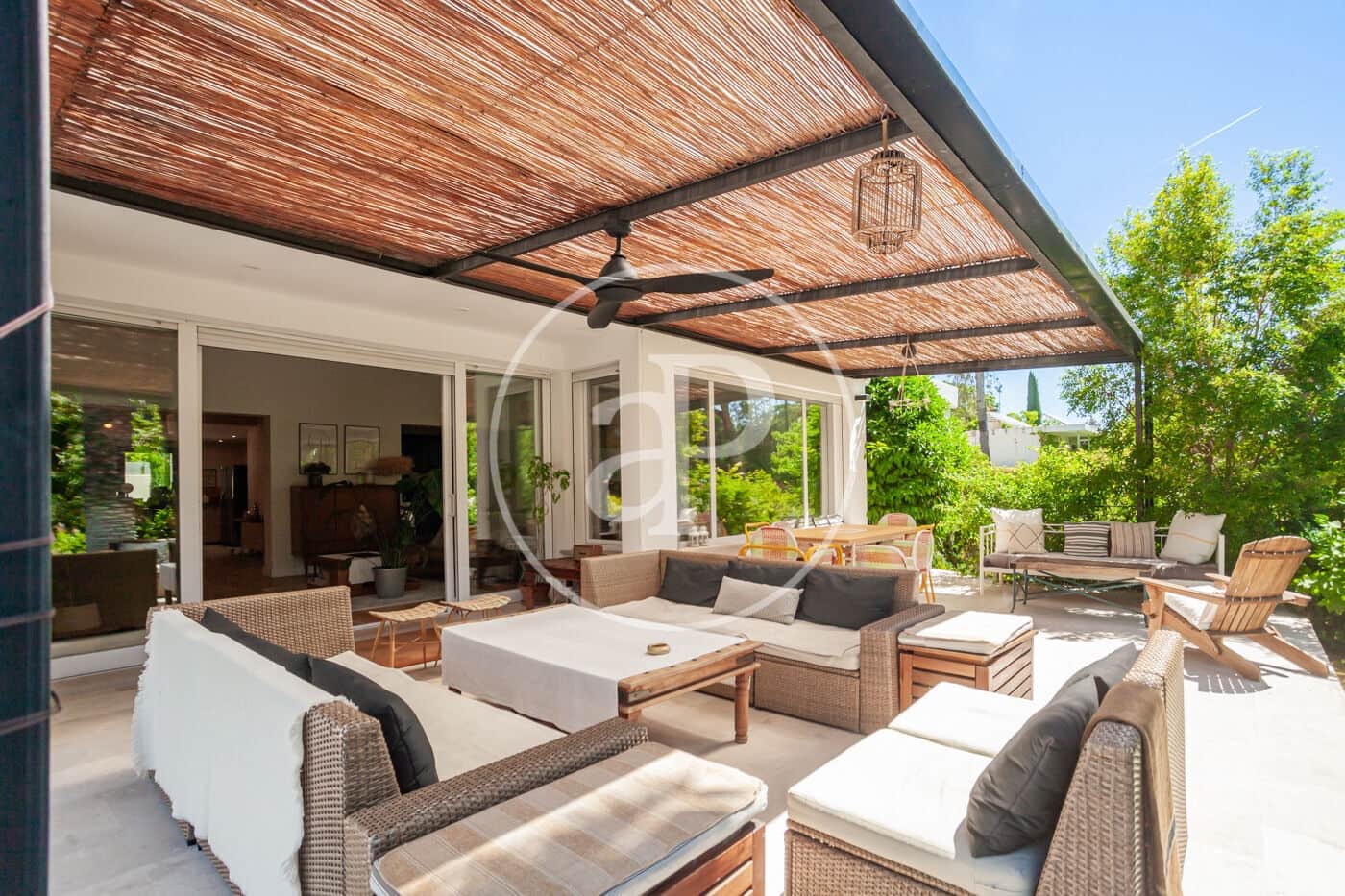 7 bedroom Villa for sale in Pozuelo de Alarcon with pool - € 4,975,000 (Ref: 9815857)