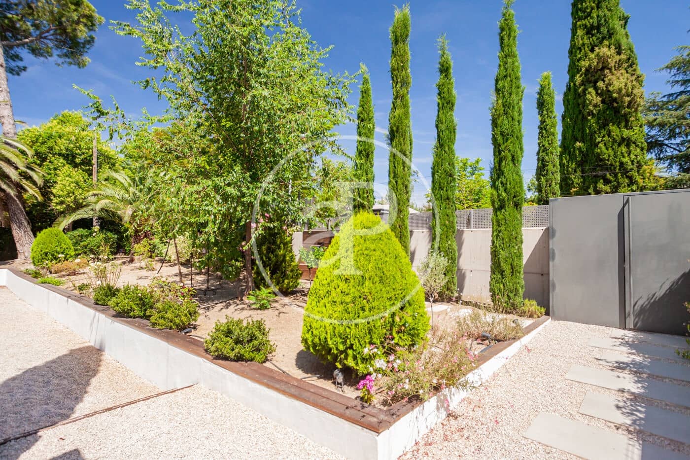 7 bedroom Villa for sale in Pozuelo de Alarcon with pool - € 4,975,000 (Ref: 9815857)